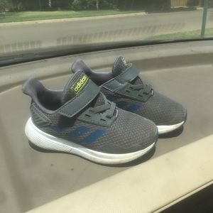 Toddler boy adidas 8c